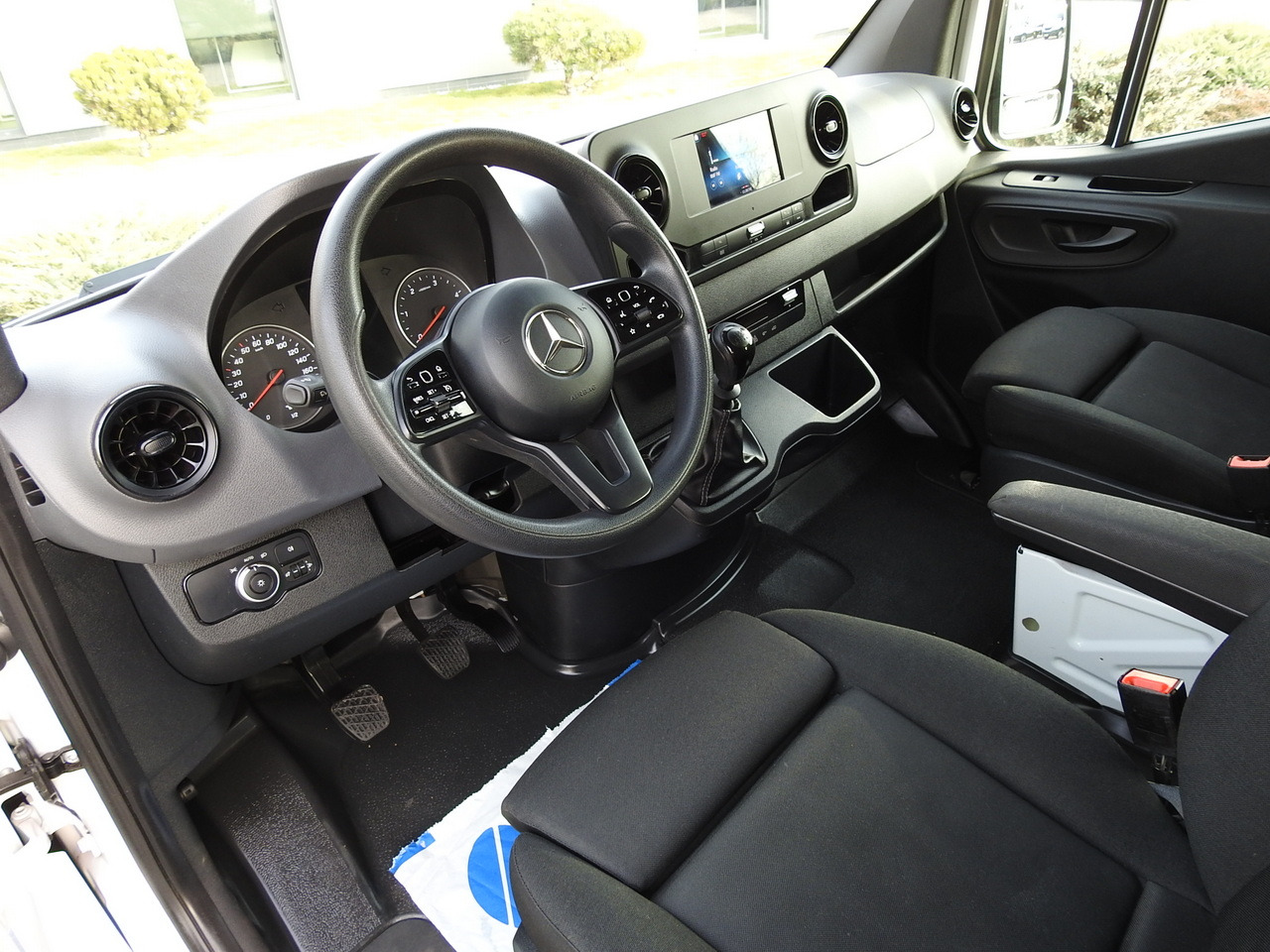 MERCEDES SPRINTER 314 BOX DELIVERY VAN 6 SEATS CRUISE CONTROL AIR CONDITIONING 140HP - Фургон: фото 2 MERCEDES SPRINTER 314 BOX DELIVERY VAN 6 SEATS CRUISE CONTROL AIR CONDITIONING 140HP - Фургон: фото 2