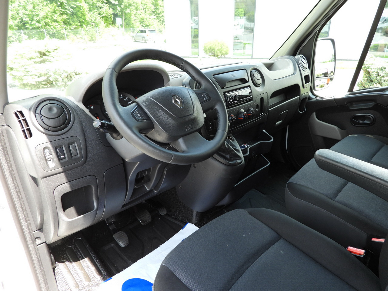 RENAULT MASTER CRUISE CONTROL AIR CONDITIONING 110HP - Фургон: фото 2 RENAULT MASTER CRUISE CONTROL AIR CONDITIONING 110HP - Фургон: фото 2