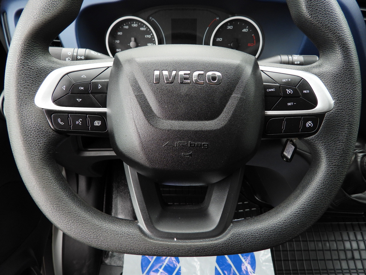Фургон-рефрижератор IVECO DAILY 35S14 REFRIGERATOR VAN -10*C POWER SUPPLY 230V CRUISE CONTROL AUTOMATIC TRANSMISSION HI-MATIC AIR CONDITIONING  140HP: фото 37
