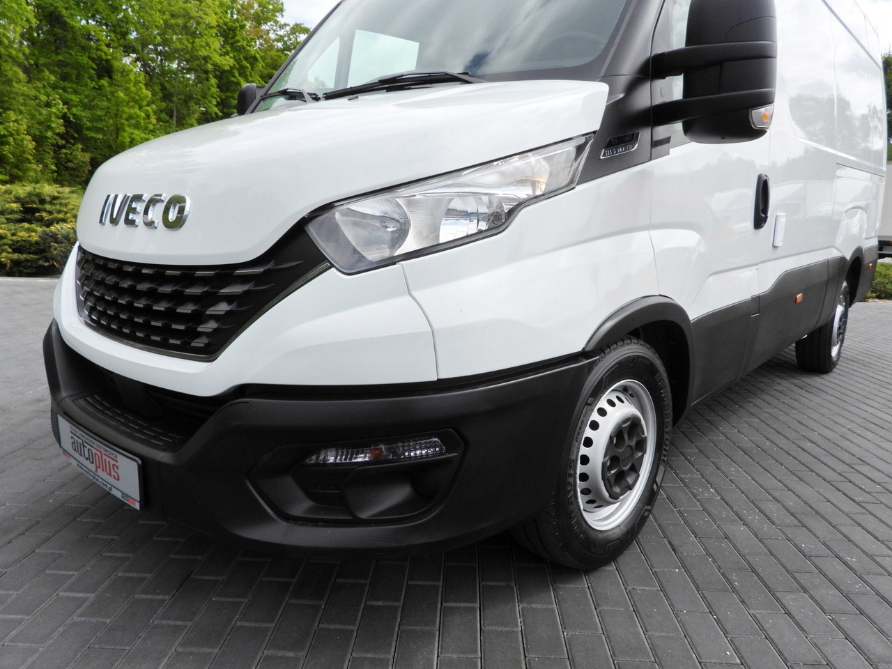 Фургон-рефрижератор IVECO DAILY 35S14 REFRIGERATOR VAN -10*C POWER SUPPLY 230V CRUISE CONTROL AUTOMATIC TRANSMISSION HI-MATIC AIR CONDITIONING  140HP: фото 22