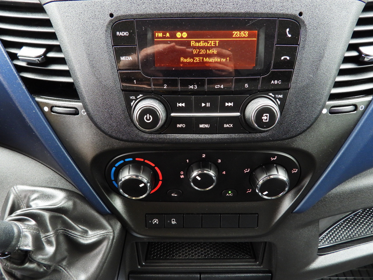 Фургон-рефрижератор IVECO DAILY 35S14 REFRIGERATOR VAN -10*C POWER SUPPLY 230V CRUISE CONTROL AUTOMATIC TRANSMISSION HI-MATIC AIR CONDITIONING  140HP: фото 44