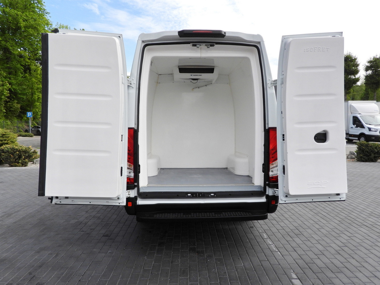 Фургон-рефрижератор IVECO DAILY 35S14 REFRIGERATOR VAN -10*C POWER SUPPLY 230V CRUISE CONTROL AUTOMATIC TRANSMISSION HI-MATIC AIR CONDITIONING  140HP: фото 12