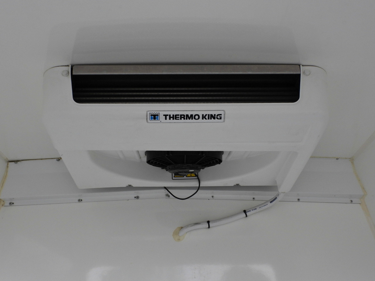 Фургон-рефрижератор IVECO DAILY 35S14 REFRIGERATOR VAN -10*C POWER SUPPLY 230V CRUISE CONTROL AUTOMATIC TRANSMISSION HI-MATIC AIR CONDITIONING  140HP: фото 27