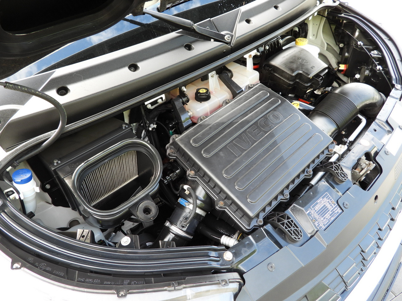 Фургон-рефрижератор IVECO DAILY 35S14 REFRIGERATOR VAN -10*C POWER SUPPLY 230V CRUISE CONTROL AUTOMATIC TRANSMISSION HI-MATIC AIR CONDITIONING  140HP: фото 33