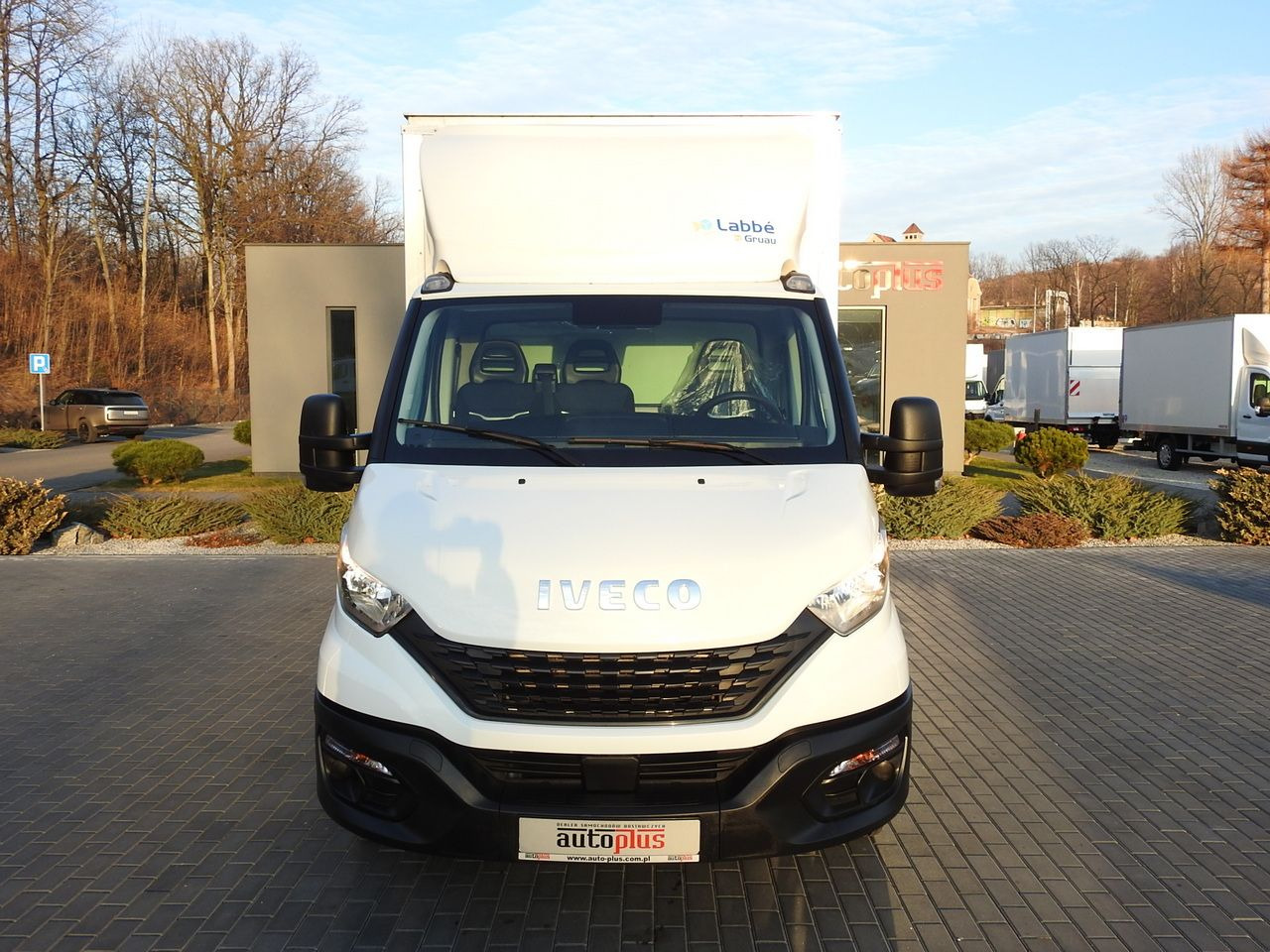 IVECO DAILY 35S16 BOX LIFT 8 PALLETS CRUISE CONTROL AIR CONDITIONING TWIN WHEELS 160HP - Фургон с закрытым кузовом: фото 5 IVECO DAILY 35S16 BOX LIFT 8 PALLETS CRUISE CONTROL AIR CONDITIONING TWIN WHEELS 160HP - Фургон с закрытым кузовом: фото 5