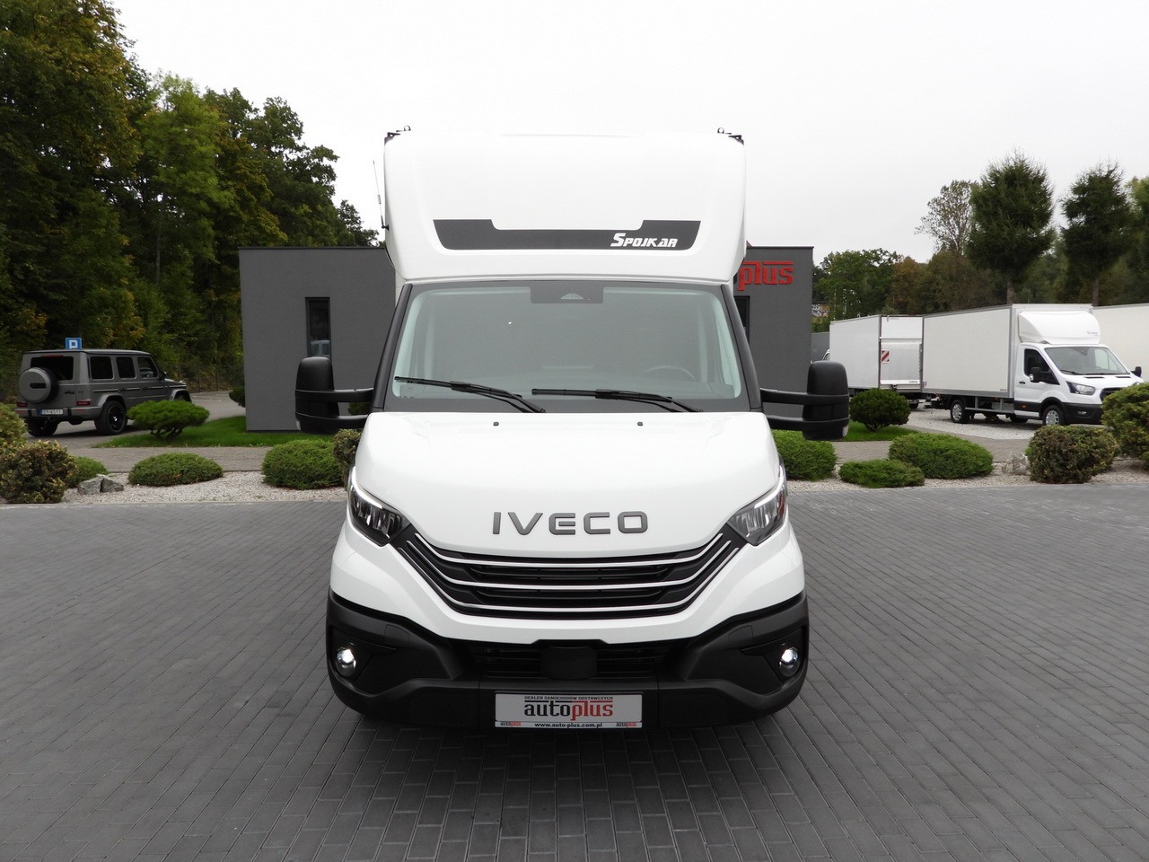 IVECO DAILY 35S18 BOX HI-MATIC LIFT 8 PALLETS CRUISE CONTROL NAVIGATION LED LIGHTS PNEUMATICS AUTOMATIC TRANSMISSION HI-MATIC AIR CONDITIONING 180HP - Фургон с закрытым кузовом: фото 5 IVECO DAILY 35S18 BOX HI-MATIC LIFT 8 PALLETS CRUISE CONTROL NAVIGATION LED LIGHTS PNEUMATICS AUTOMATIC TRANSMISSION HI-MATIC AIR CONDITIONING 180HP - Фургон с закрытым кузовом: фото 5
