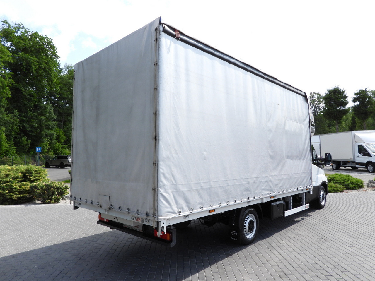 IVECO DAILY 35S18 TARPAULIN 10 PALLETS CRUISE CONTROL LED LIGHTS AIR CONDITIONING 180HP - Тентованный фургон: фото 3 IVECO DAILY 35S18 TARPAULIN 10 PALLETS CRUISE CONTROL LED LIGHTS AIR CONDITIONING 180HP - Тентованный фургон: фото 3