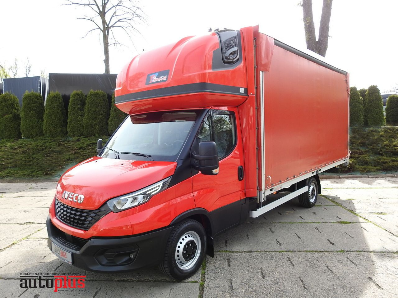 IVECO DAILY 35S18 TARPAULIN 10 PALLETS WEBASTO CRUISE CONTROL LED LIGHTS AIR CONDITIONING 180HP - Тентованный фургон: фото 1 IVECO DAILY 35S18 TARPAULIN 10 PALLETS WEBASTO CRUISE CONTROL LED LIGHTS AIR CONDITIONING 180HP - Тентованный фургон: фото 1