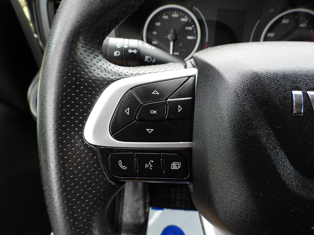 Тентованный фургон IVECO DAILY 35S18 TARPAULIN 10 PALLETS WEBASTO CRUISE CONTROL NAVIGATION LED LIGHTS AIR CONDITIONING  180HP: фото 41