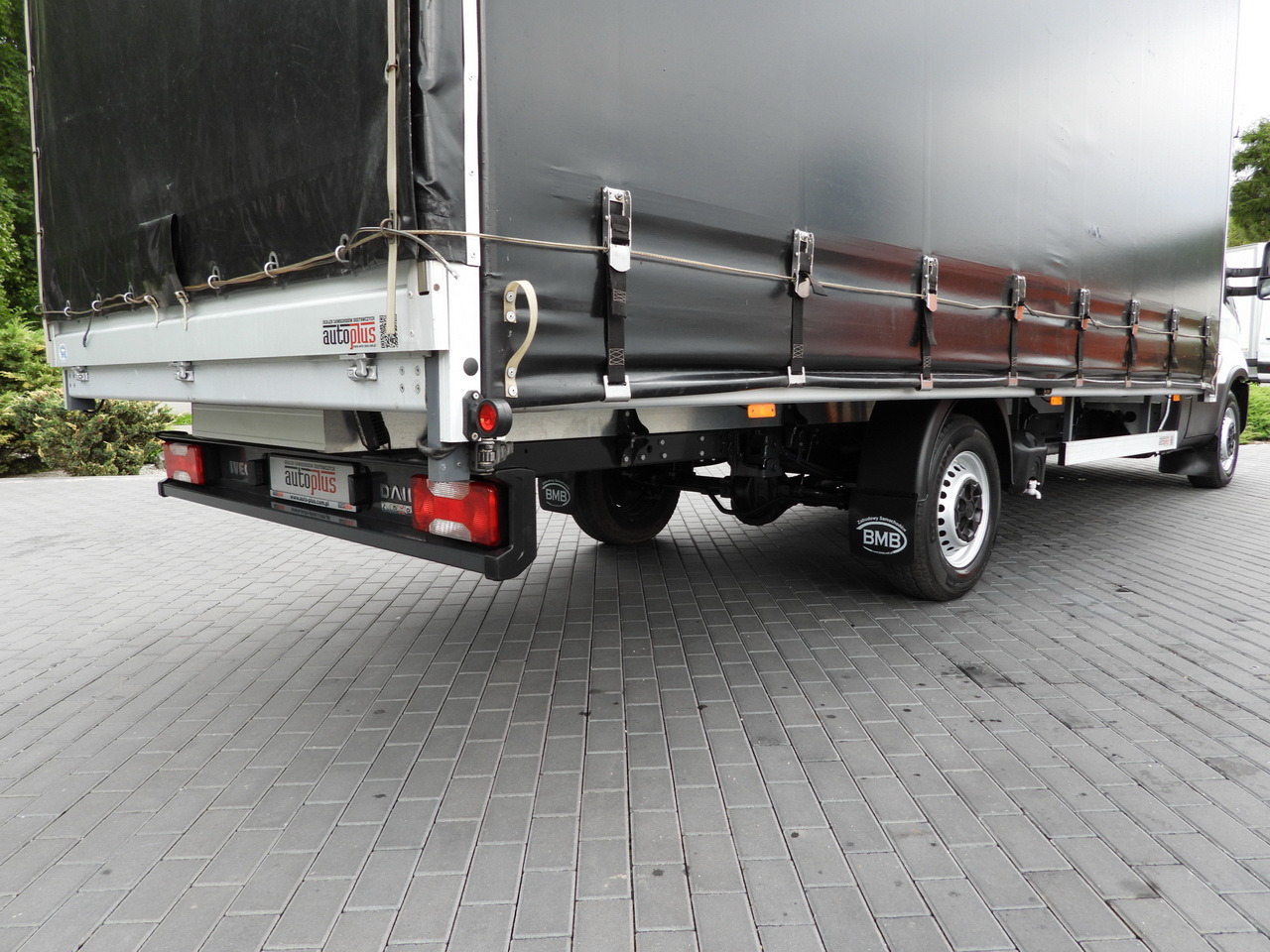 Тентованный фургон IVECO DAILY 35S18 TARPAULIN 10 PALLETS WEBASTO CRUISE CONTROL NAVIGATION LED LIGHTS AIR CONDITIONING  180HP: фото 29