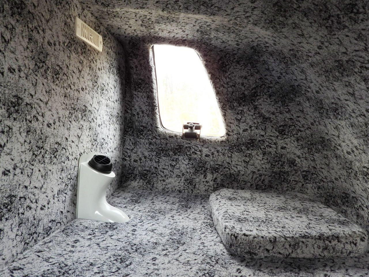 Тентованный фургон IVECO DAILY 35S21 TARPAULIN 10 PALLETS WEBASTO CRUISE CONTROL NAVIGATION LED LIGHTS AUTOMATIC TRANSMISSION HI-MATIC AIR CONDITIONING  210HP: фото 46