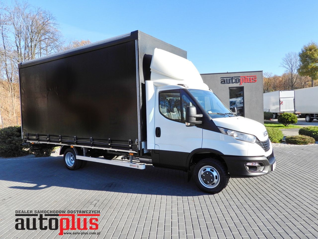 IVECO DAILY 50C17 TARPAULIN 10 PALLETS CRUISE CONTROL TWIN WHEELS AIR CONDITIONING 180HP - Тентованный фургон: фото 1 IVECO DAILY 50C17 TARPAULIN 10 PALLETS CRUISE CONTROL TWIN WHEELS AIR CONDITIONING 180HP - Тентованный фургон: фото 1