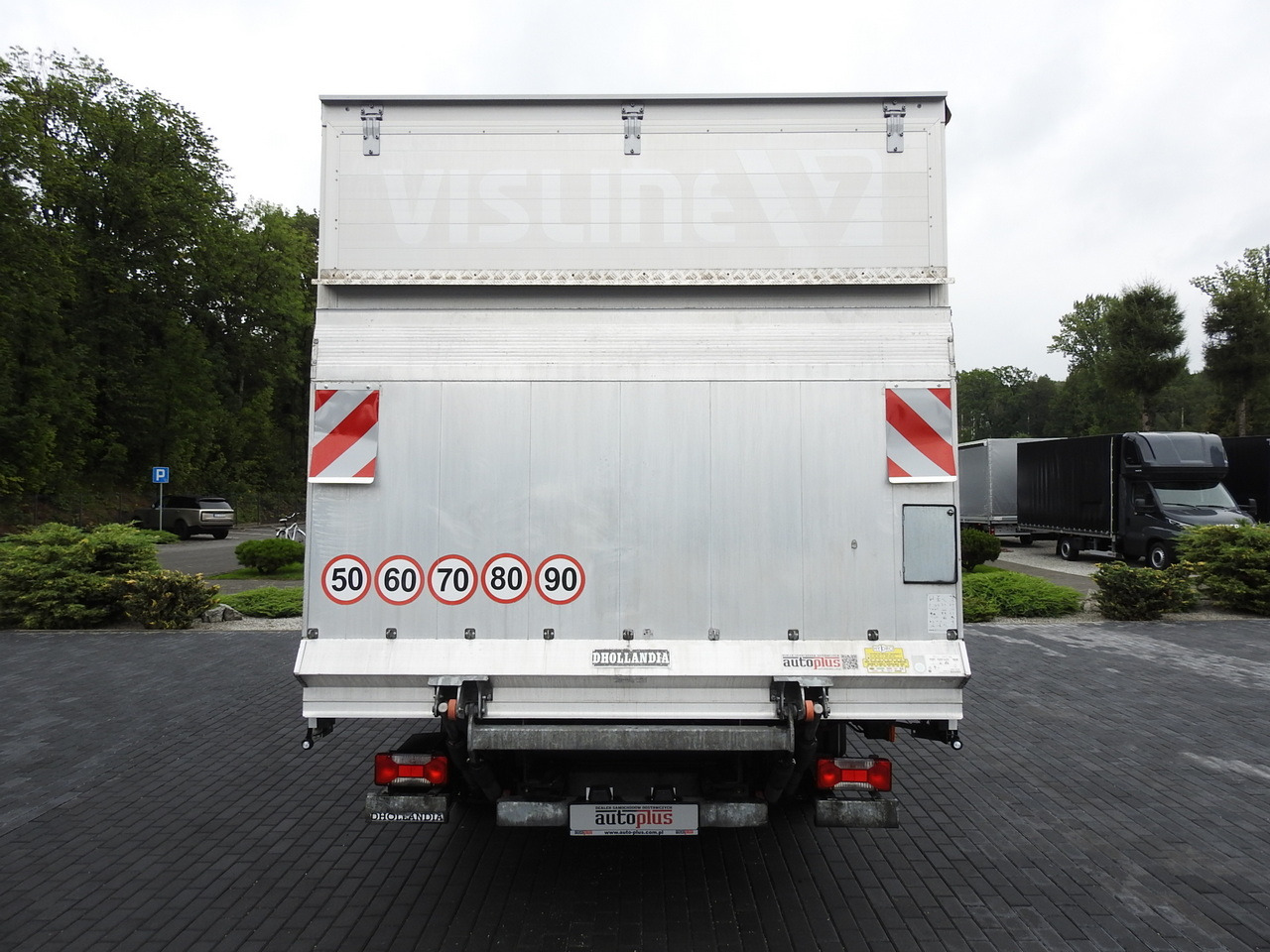 Тентованный грузовик IVECO DAILY 70C18 TARPAULIN LIFT 12 PALLETS WEBASTO CRUISE CONTROL TWIN WHEELS AIR CONDITIONING  180HP: фото 12
