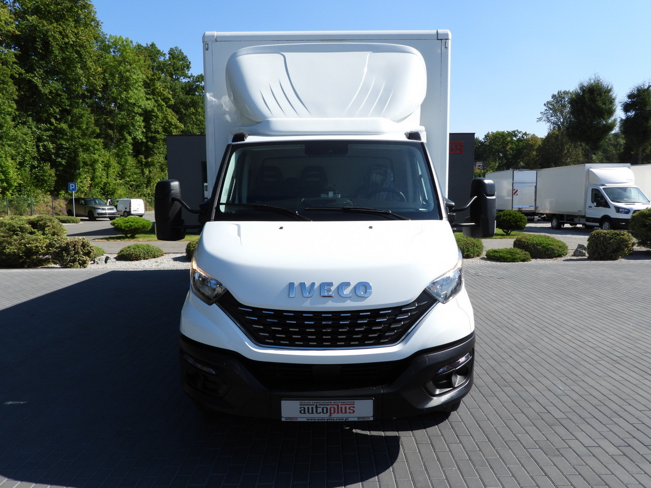 IVECO DAILY 72C18 LIFT 14 PALLETS CRUISE CONTROL PNEUMATICS AUTOMATIC TRANSMISSION HI-MATIC TWIN WHEELS AIR CONDITIONING 180HP - Фургон с закрытым кузовом: фото 5 IVECO DAILY 72C18 LIFT 14 PALLETS CRUISE CONTROL PNEUMATICS AUTOMATIC TRANSMISSION HI-MATIC TWIN WHEELS AIR CONDITIONING 180HP - Фургон с закрытым кузовом: фото 5