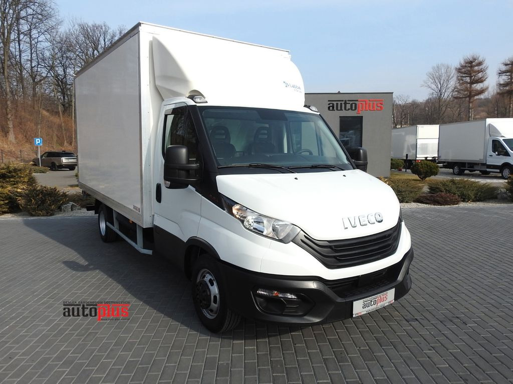 Iveco DAILY 35C16 KOFFER AUFZUG 8 PALETTEN TEMPOMAT - Фургон с закрытым кузовом: фото 1 Iveco DAILY 35C16 KOFFER AUFZUG 8 PALETTEN TEMPOMAT - Фургон с закрытым кузовом: фото 1