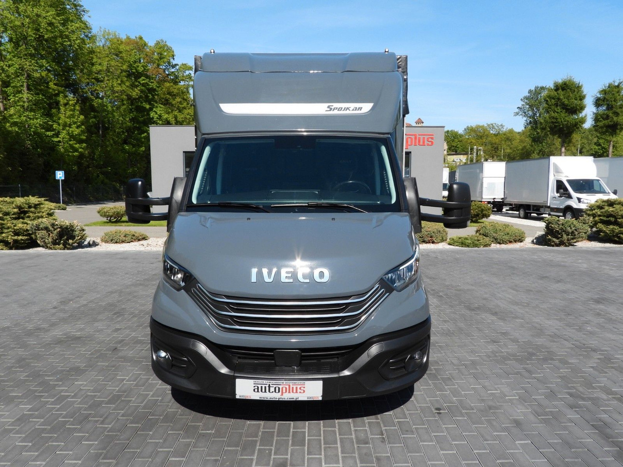 Iveco DAILY 35S18 PRITSCHE PLANE 10 PALETTEN WEBASTO - Тентованный фургон, Грузопассажирский фургон: фото 5 Iveco DAILY 35S18 PRITSCHE PLANE 10 PALETTEN WEBASTO - Тентованный фургон, Грузопассажирский фургон: фото 5