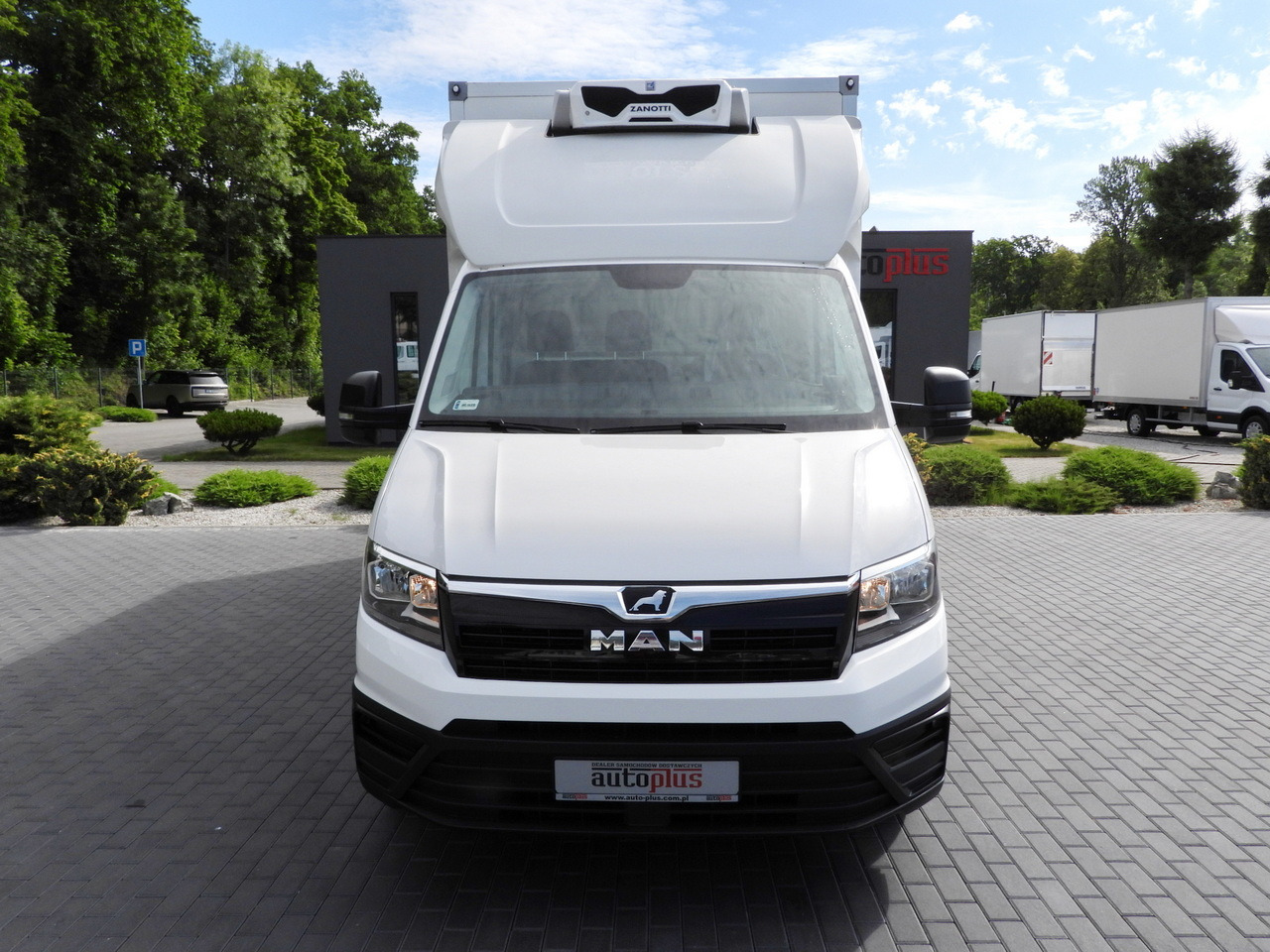 MAN TGE 3.140 REGRIGERATOR BOX -1*C 8 PALLETS HEATING FUNCTION CRUISE CONTROL PNEUMATICS AIR CONDITIONING 140HP - Фургон-рефрижератор: фото 5 MAN TGE 3.140 REGRIGERATOR BOX -1*C 8 PALLETS HEATING FUNCTION CRUISE CONTROL PNEUMATICS AIR CONDITIONING 140HP - Фургон-рефрижератор: фото 5