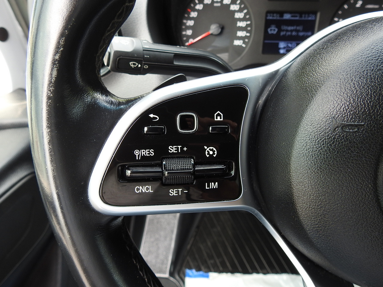 Цельнометаллический фургон MERCEDES SPRINTER BOX DELIVERY VAN 5 SEATS CRUISE CONTROL NAVIGATION AIR CONDITIONING AUTOMATIC TRANSMISSION 160HP: фото 30 Цельнометаллический фургон MERCEDES SPRINTER BOX DELIVERY VAN 5 SEATS CRUISE CONTROL NAVIGATION AIR CONDITIONING AUTOMATIC TRANSMISSION 160HP: фото 30