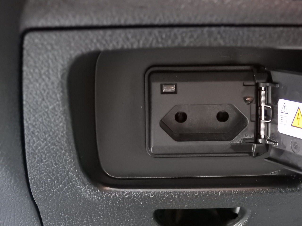 Цельнометаллический фургон MERCEDES SPRINTER BOX DELIVERY VAN 5 SEATS CRUISE CONTROL NAVIGATION AIR CONDITIONING AUTOMATIC TRANSMISSION 160HP: фото 40 Цельнометаллический фургон MERCEDES SPRINTER BOX DELIVERY VAN 5 SEATS CRUISE CONTROL NAVIGATION AIR CONDITIONING AUTOMATIC TRANSMISSION 160HP: фото 40