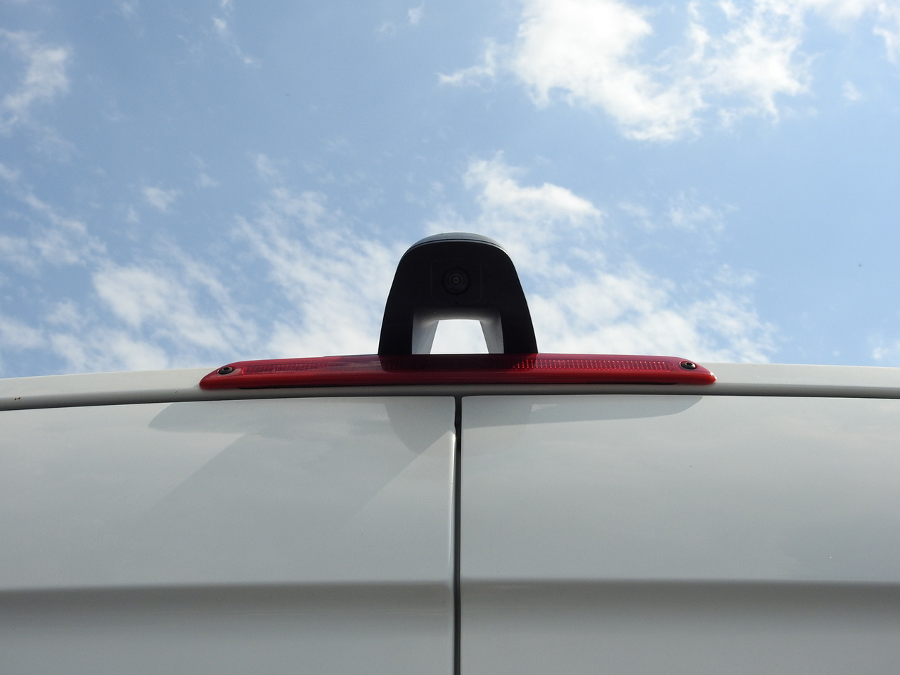 Цельнометаллический фургон MERCEDES SPRINTER BOX DELIVERY VAN 5 SEATS CRUISE CONTROL NAVIGATION AIR CONDITIONING AUTOMATIC TRANSMISSION 160HP: фото 21 Цельнометаллический фургон MERCEDES SPRINTER BOX DELIVERY VAN 5 SEATS CRUISE CONTROL NAVIGATION AIR CONDITIONING AUTOMATIC TRANSMISSION 160HP: фото 21