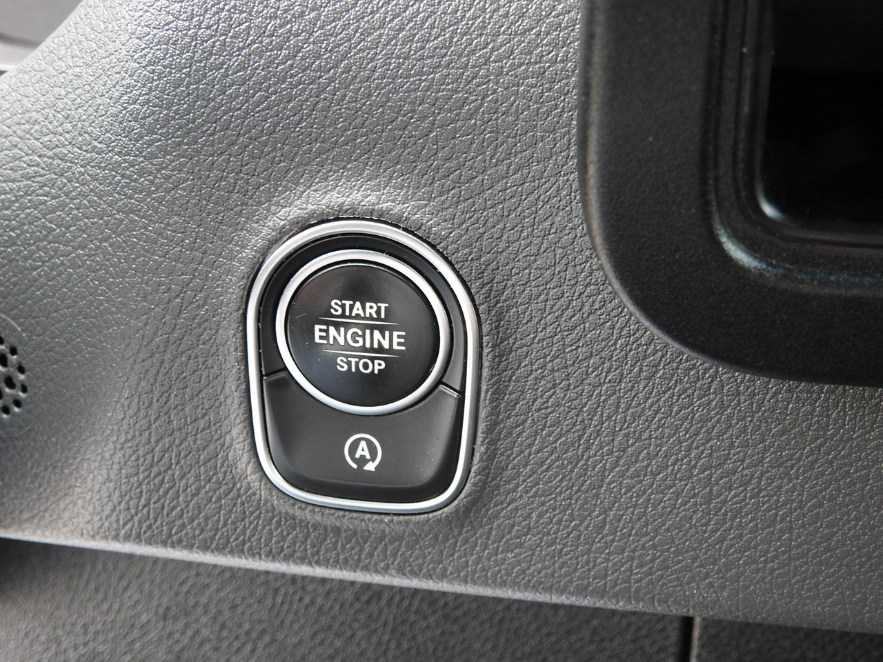 Цельнометаллический фургон MERCEDES SPRINTER BOX DELIVERY VAN 5 SEATS CRUISE CONTROL NAVIGATION AIR CONDITIONING AUTOMATIC TRANSMISSION 160HP: фото 27 Цельнометаллический фургон MERCEDES SPRINTER BOX DELIVERY VAN 5 SEATS CRUISE CONTROL NAVIGATION AIR CONDITIONING AUTOMATIC TRANSMISSION 160HP: фото 27