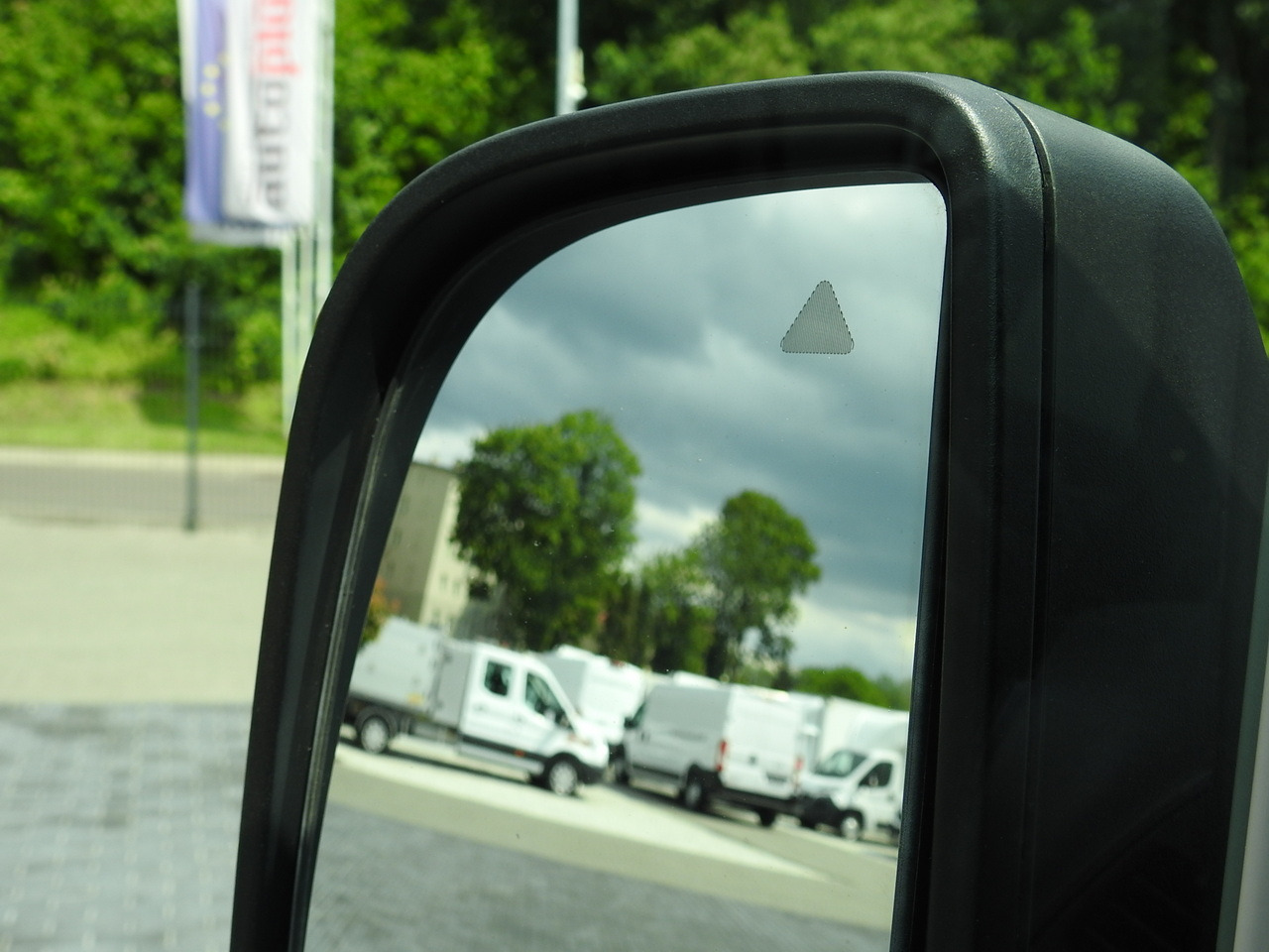 Цельнометаллический фургон MERCEDES SPRINTER BOX DELIVERY VAN 5 SEATS CRUISE CONTROL NAVIGATION AIR CONDITIONING AUTOMATIC TRANSMISSION 160HP: фото 20 Цельнометаллический фургон MERCEDES SPRINTER BOX DELIVERY VAN 5 SEATS CRUISE CONTROL NAVIGATION AIR CONDITIONING AUTOMATIC TRANSMISSION 160HP: фото 20