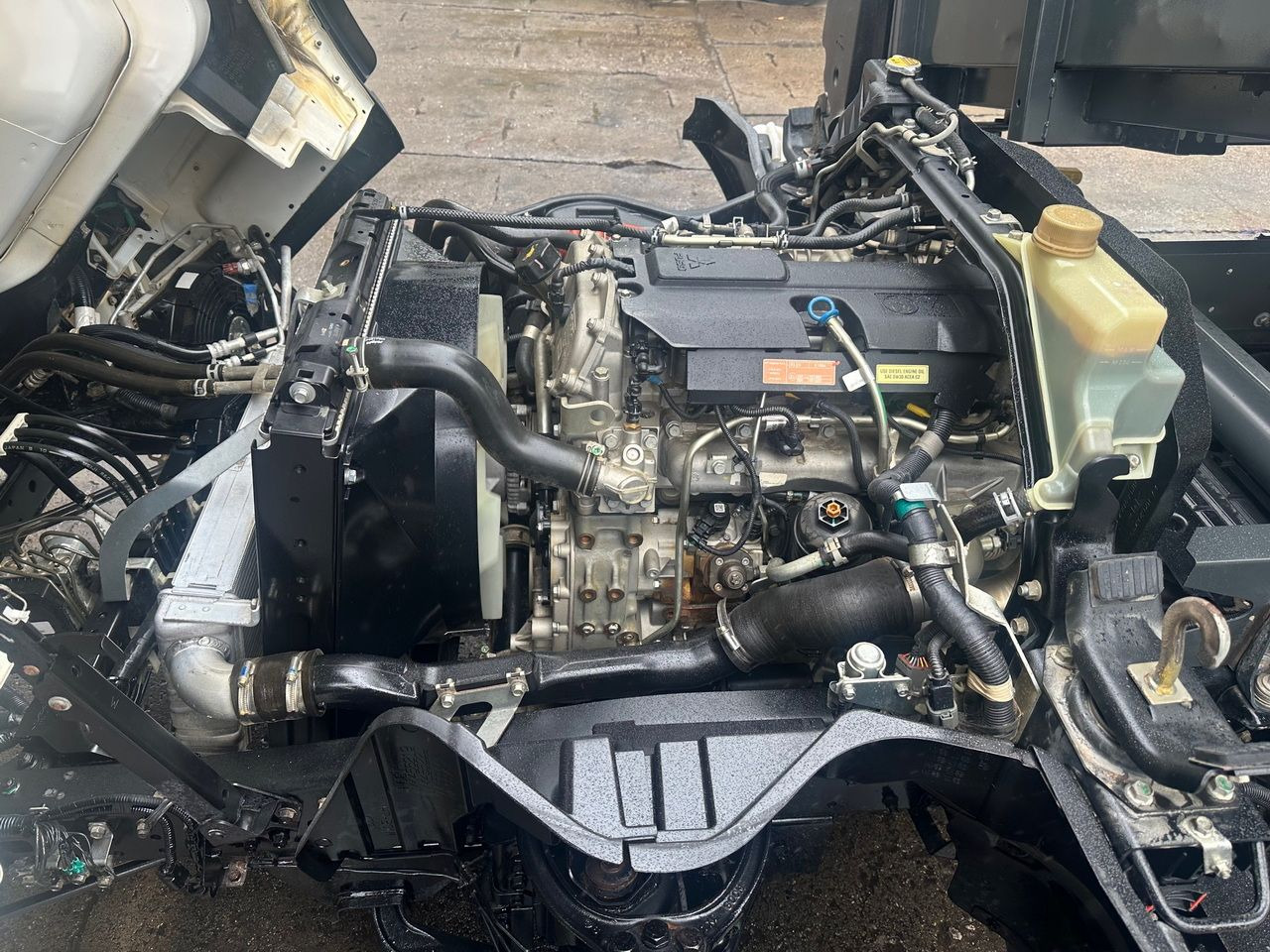 Малотоннажный самосвал MITSUBISHI CANTER FUSO 3C15 THREE-WAY TIPPER 3 SEATS LED LIGHTS TWIN WHEELS  150HP: фото 35