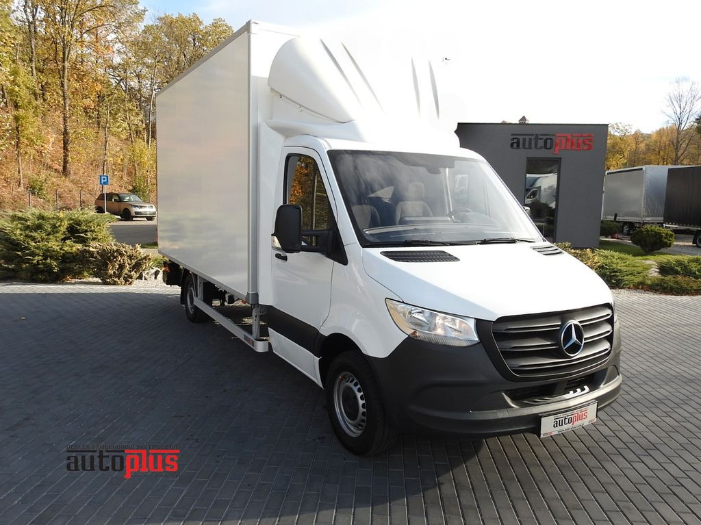 Mercedes-Benz SPRINTER KOFFER AUFZUG 8 PALETTEN KLIMAANLAGE - Фургон с закрытым кузовом: фото 1 Mercedes-Benz SPRINTER KOFFER AUFZUG 8 PALETTEN KLIMAANLAGE - Фургон с закрытым кузовом: фото 1