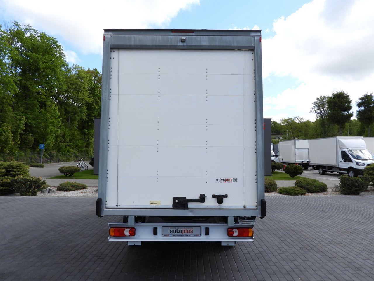 Фургон с закрытым кузовом PEUGEOT BOXER BOX 8 PALLETS CRUISE CONTROL AIR CONDITIONING  130HP: фото 10