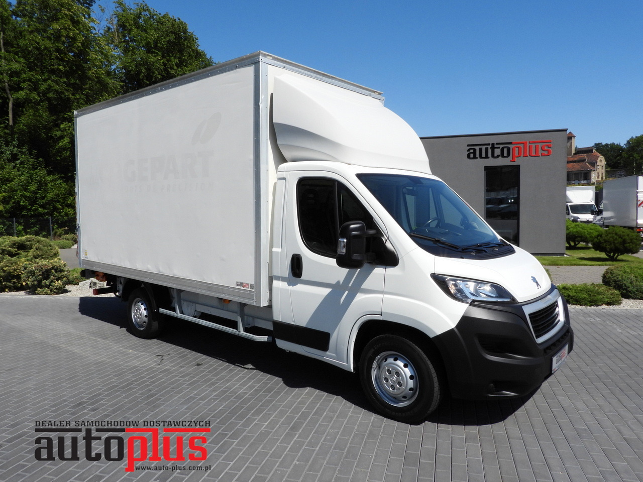 PEUGEOT BOXER BOX LIFT 8 PALLETS CRUISE CONTROL AIR CONDITIONING 130HP - Фургон-рефрижератор: фото 1 PEUGEOT BOXER BOX LIFT 8 PALLETS CRUISE CONTROL AIR CONDITIONING 130HP - Фургон-рефрижератор: фото 1