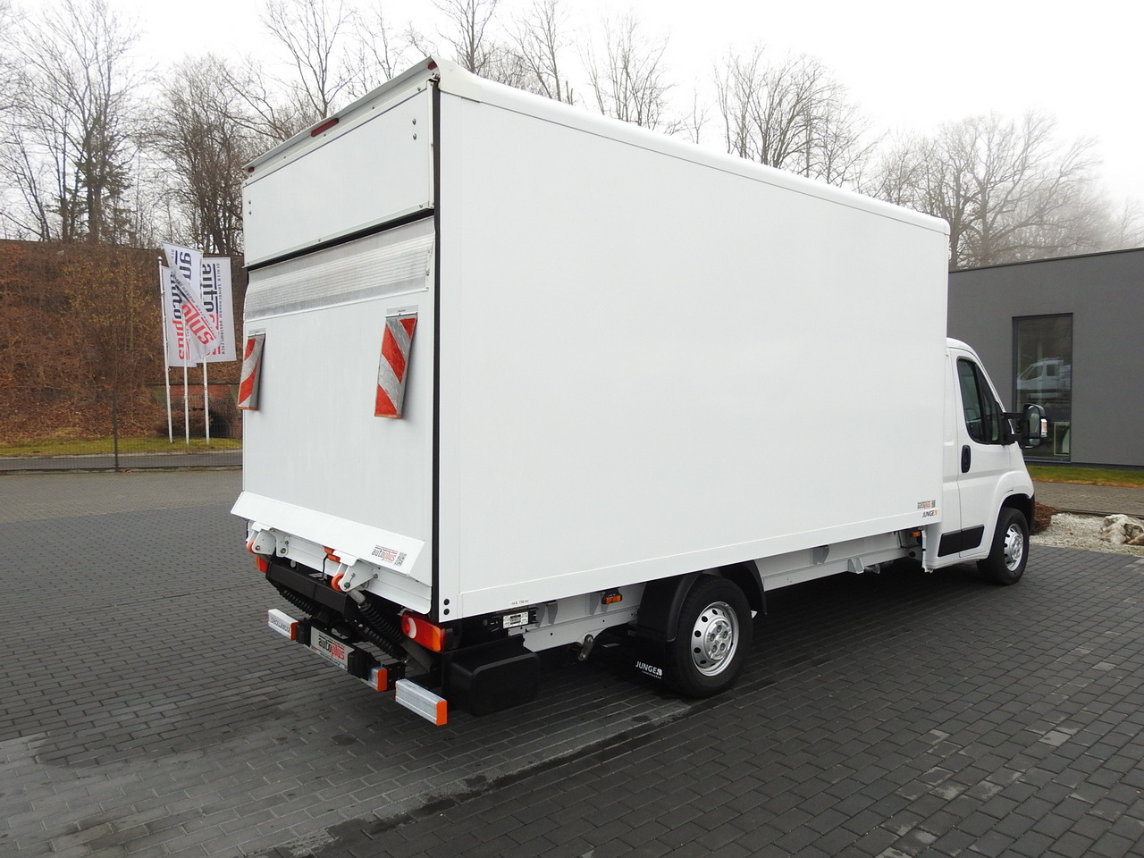 PEUGEOT BOXER BOX LIFT 8 PALLETS CRUISE CONTROL AIR CONDITIONING 140HP - Фургон-рефрижератор: фото 3 PEUGEOT BOXER BOX LIFT 8 PALLETS CRUISE CONTROL AIR CONDITIONING 140HP - Фургон-рефрижератор: фото 3
