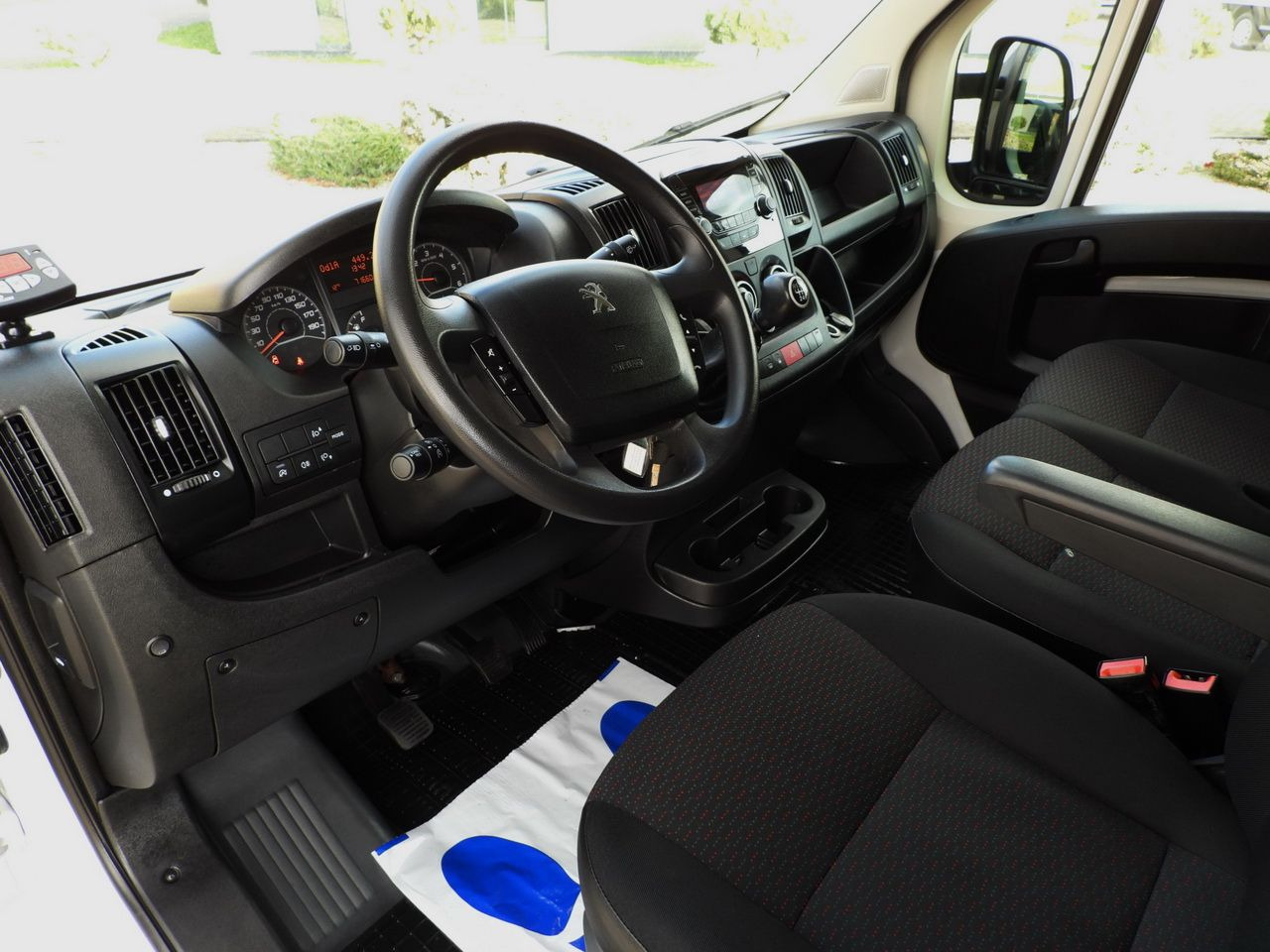 PEUGEOT BOXER REGRIGERATOR BOX 0*C 8 PALLETS CRUISE CONTROL LED LIGHTS AIR CONDITIONING 150HP - Фургон-рефрижератор: фото 2 PEUGEOT BOXER REGRIGERATOR BOX 0*C 8 PALLETS CRUISE CONTROL LED LIGHTS AIR CONDITIONING 150HP - Фургон-рефрижератор: фото 2