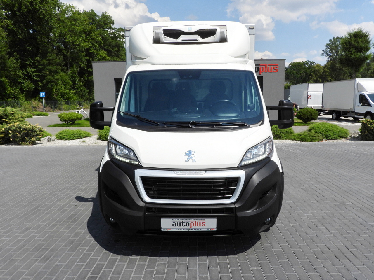 PEUGEOT BOXER REGRIGERATOR BOX 0*C 8 PALLETS CRUISE CONTROL LED LIGHTS AIR CONDITIONING 165HP - Фургон-рефрижератор: фото 5 PEUGEOT BOXER REGRIGERATOR BOX 0*C 8 PALLETS CRUISE CONTROL LED LIGHTS AIR CONDITIONING 165HP - Фургон-рефрижератор: фото 5