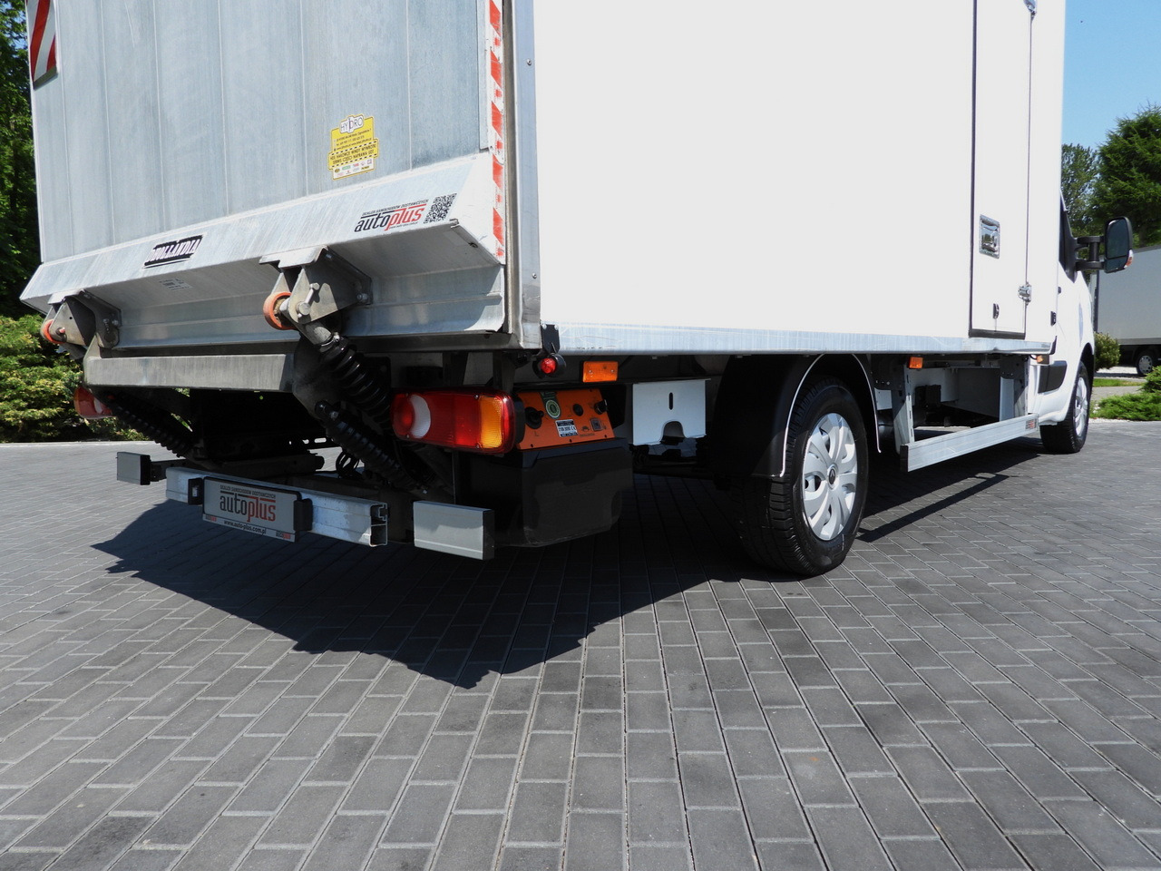 Фургон с закрытым кузовом RENAULT MASTER  BOX LIFT 8 PALLETS CRUISE CONTROL LED LIGHTS AIR CONDITIONING  165HP: фото 26