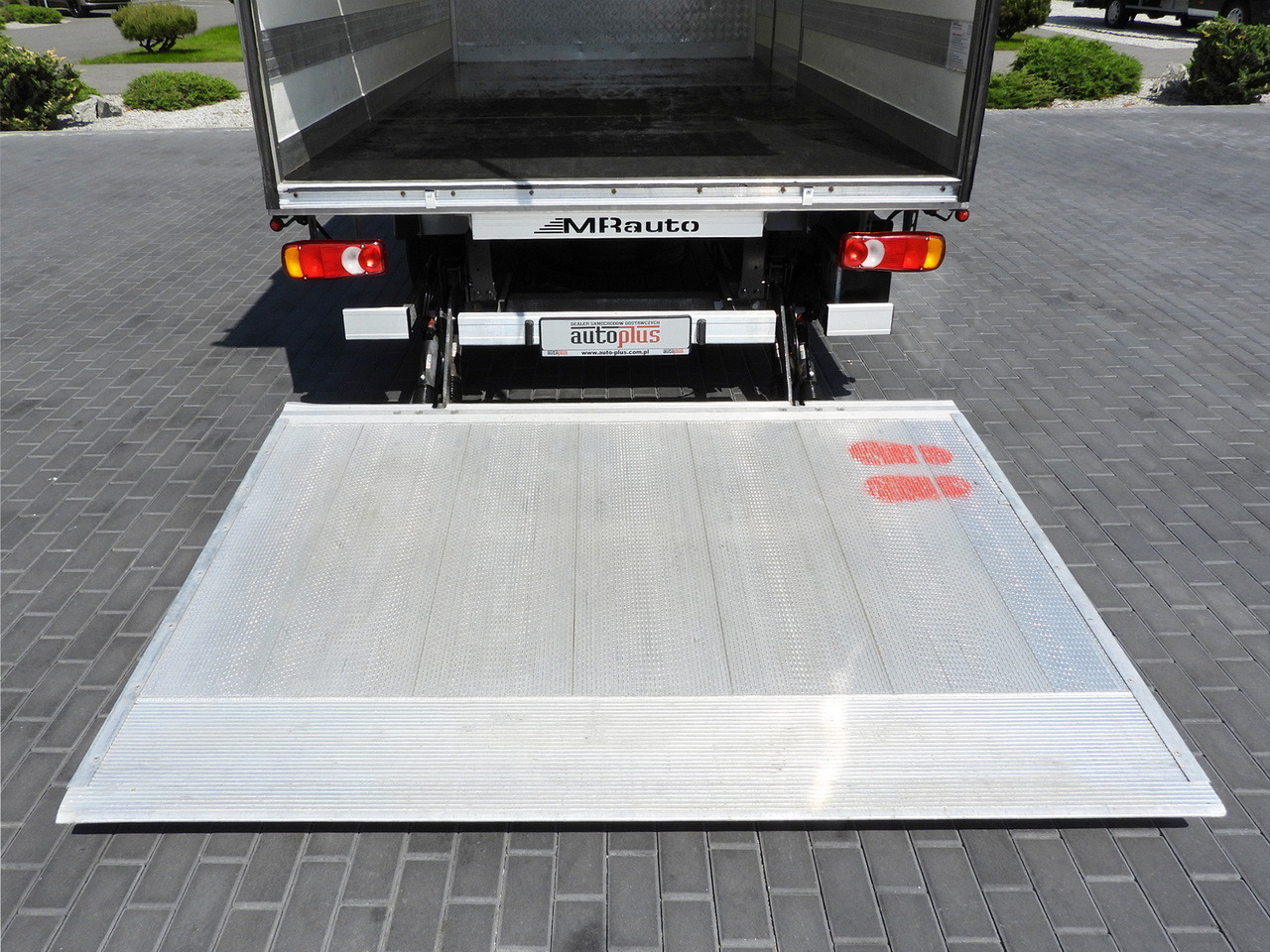 Фургон с закрытым кузовом RENAULT MASTER  BOX LIFT 8 PALLETS CRUISE CONTROL LED LIGHTS AIR CONDITIONING  165HP: фото 23
