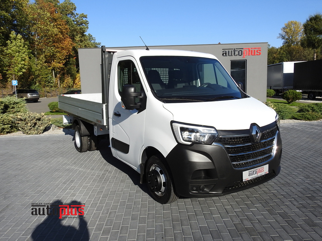 RENAULT MASTER STAKE BODY CRUISE CONTROL AIR CONDITIONING LED LIGHTS TWIN WHEELS 130HP - Малотоннажный бортовой грузовик: фото 1 RENAULT MASTER STAKE BODY CRUISE CONTROL AIR CONDITIONING LED LIGHTS TWIN WHEELS 130HP - Малотоннажный бортовой грузовик: фото 1