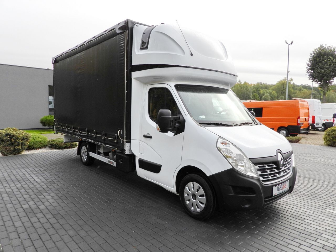 RENAULT MASTER TARPAULIN 10 PALLETS WEBASTO CRUISE CONTROL AIR CONDITIONING 170HP - Тентованный фургон: фото 4 RENAULT MASTER TARPAULIN 10 PALLETS WEBASTO CRUISE CONTROL AIR CONDITIONING 170HP - Тентованный фургон: фото 4