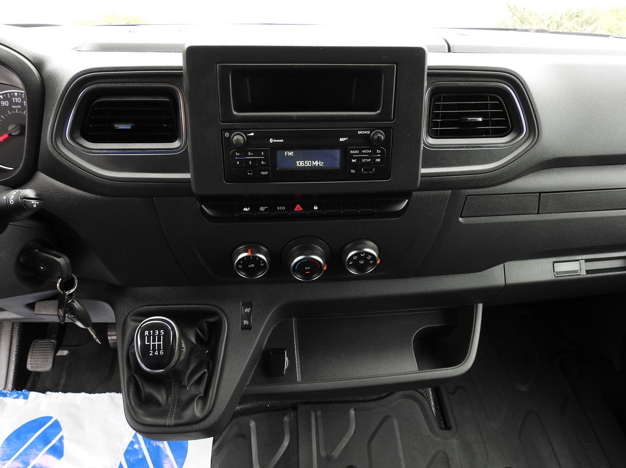 Тентованный фургон RENAULT MASTER TARPAULIN 10 PALLETS WEBASTO CRUISE CONTROL LED LIGHTS PNEUMATICS AIR CONDITIONING 165HP: фото 34 Тентованный фургон RENAULT MASTER TARPAULIN 10 PALLETS WEBASTO CRUISE CONTROL LED LIGHTS PNEUMATICS AIR CONDITIONING 165HP: фото 34