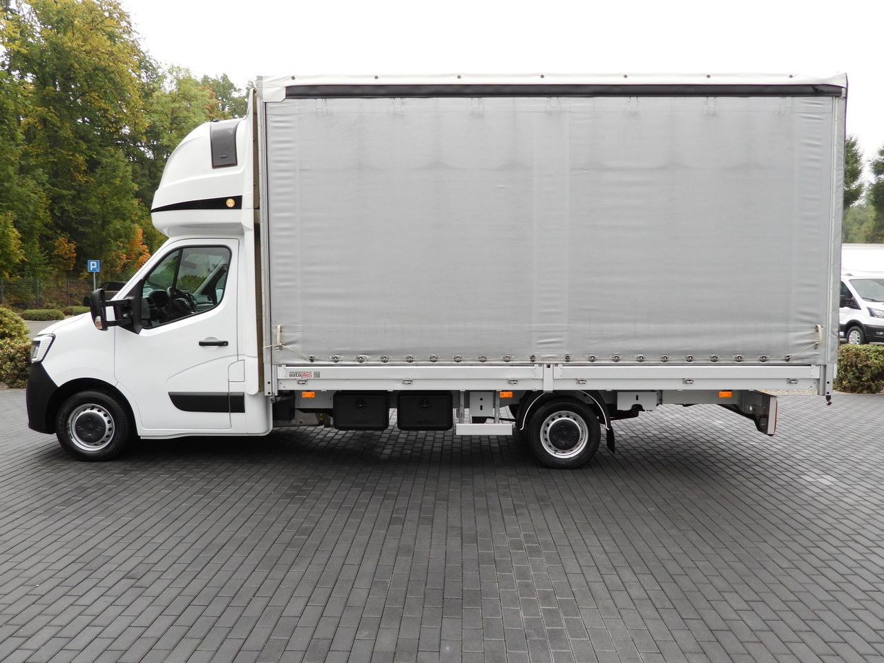 Тентованный фургон RENAULT MASTER TARPAULIN 12 PALLETS WEBASTO CRUISE CONTROL NAVIGATION LED LIGHTS PNEUMATICS AIR CONDITIONING  165HP: фото 9