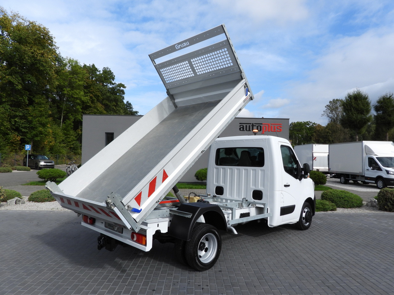 RENAULT MASTER TIPPER CRUISE CONTROL LED LIGHTS TWIN WHEELS AIR CONDITIONING 130HP - Малотоннажный самосвал: фото 4 RENAULT MASTER TIPPER CRUISE CONTROL LED LIGHTS TWIN WHEELS AIR CONDITIONING 130HP - Малотоннажный самосвал: фото 4