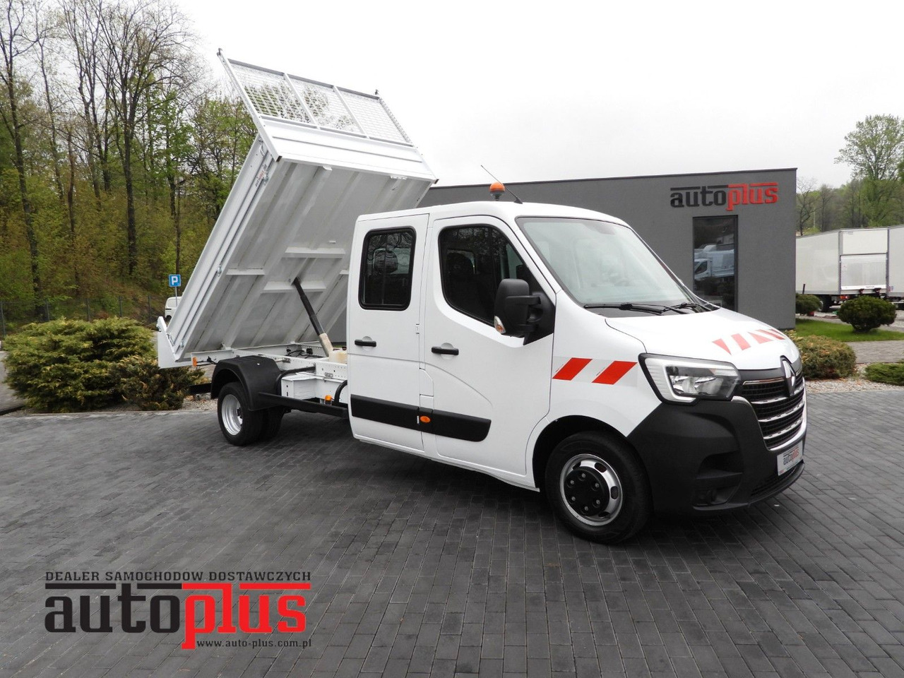 Renault MASTER KIPPER DOPPELKABINE DOKA 6 SITZE TEMPOMAT - Малотоннажный самосвал, Грузопассажирский фургон: фото 1 Renault MASTER KIPPER DOPPELKABINE DOKA 6 SITZE TEMPOMAT - Малотоннажный самосвал, Грузопассажирский фургон: фото 1
