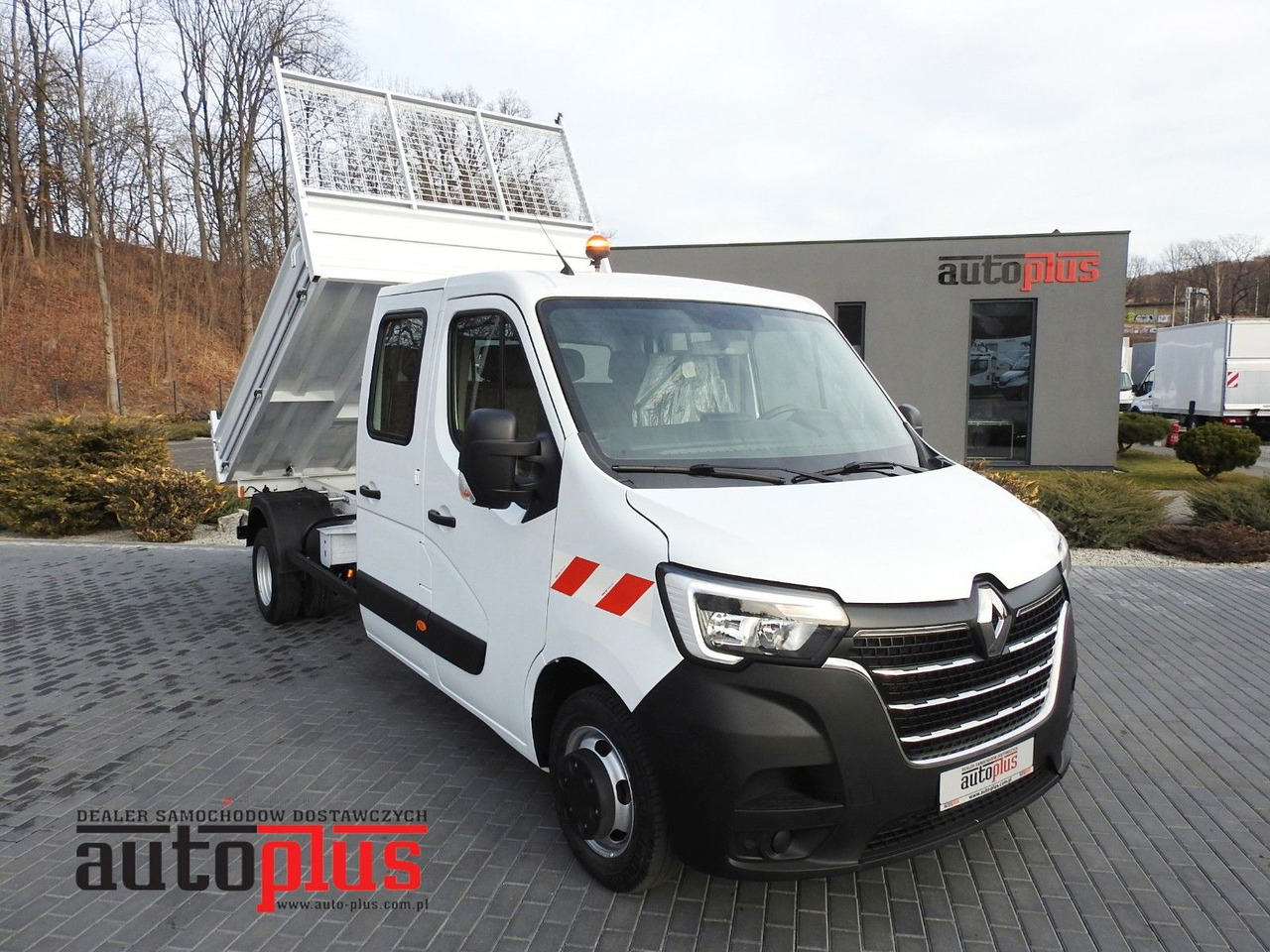Renault MASTER KIPPER DOPPELKABINE DOKA 6 SITZE TEMPOMAT - Малотоннажный самосвал, Грузопассажирский фургон: фото 1 Renault MASTER KIPPER DOPPELKABINE DOKA 6 SITZE TEMPOMAT - Малотоннажный самосвал, Грузопассажирский фургон: фото 1