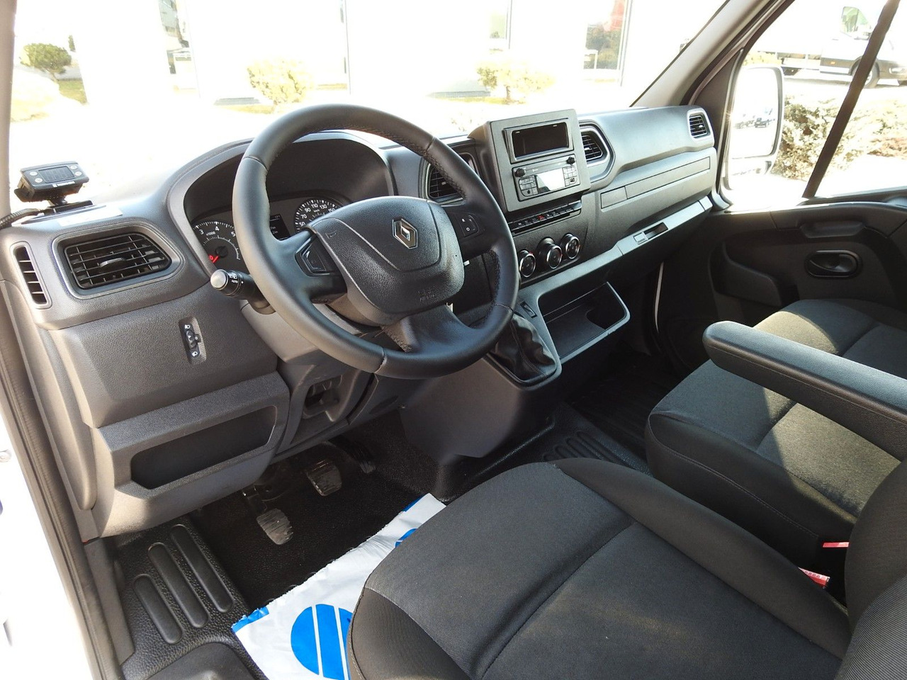 Renault MASTER KÜHLKASTENWAGEN 0*C LED LICHTER A/C Renault MASTER KÜHLKASTENWAGEN 0*C LED LICHTER A/C - Фургон-рефрижератор: фото 2 Renault MASTER KÜHLKASTENWAGEN 0*C LED LICHTER A/C Renault MASTER KÜHLKASTENWAGEN 0*C LED LICHTER A/C - Фургон-рефрижератор: фото 2