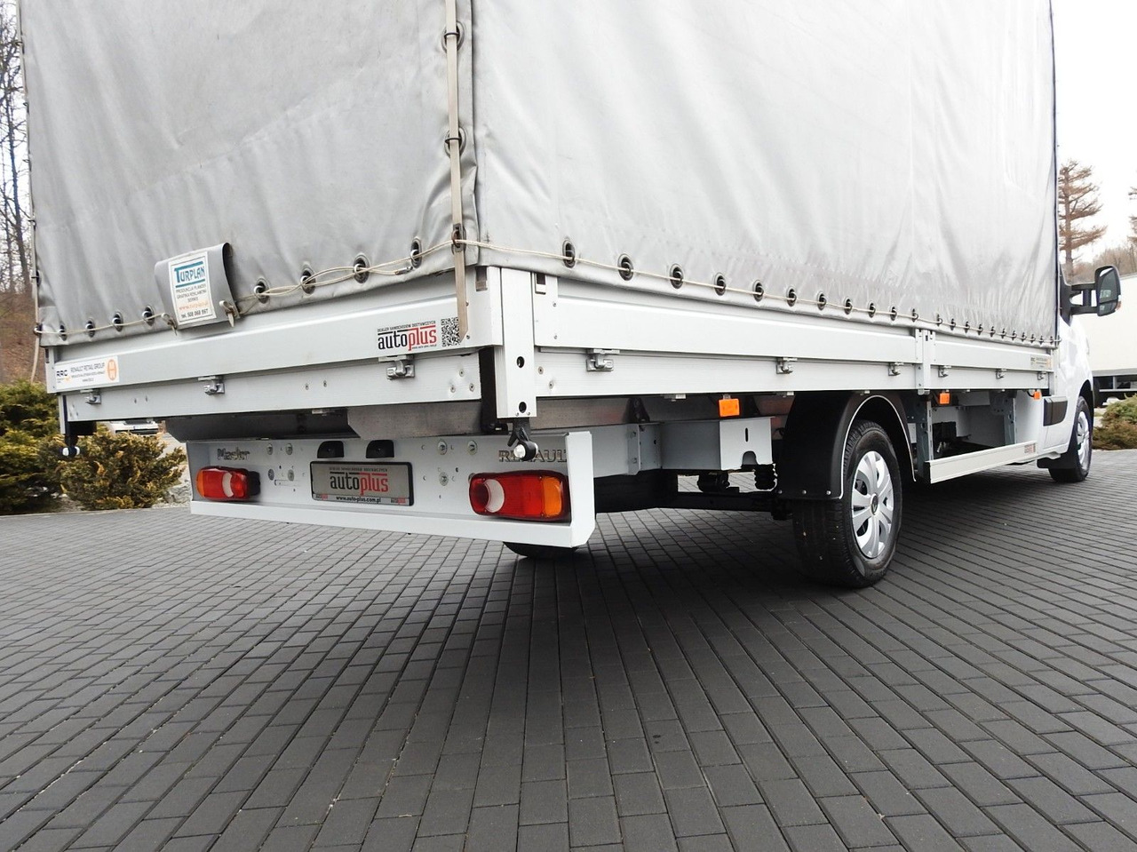 Новый Тентованный фургон Renault MASTER  PRITSCHE PLANE 10 PALETTEN WEBASTO  A/C: фото 20