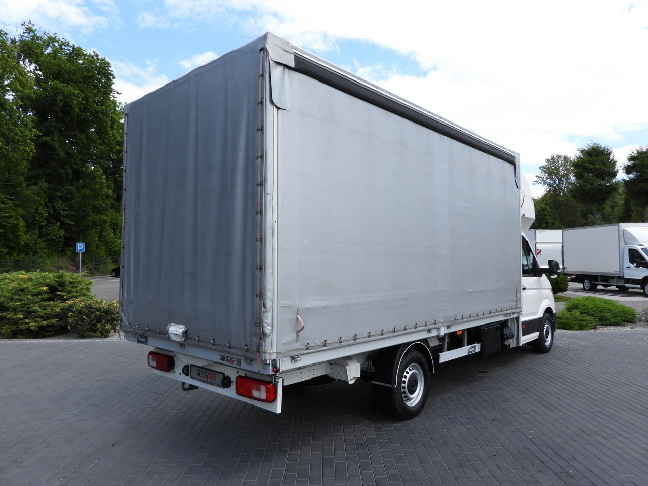 VOLKSWAGEN CRAFTER TARPAULIN 10 PALLETS WEBASTO CRUISE CONTROL AIR CONDITIONING 180HP - Тентованный фургон: фото 3 VOLKSWAGEN CRAFTER TARPAULIN 10 PALLETS WEBASTO CRUISE CONTROL AIR CONDITIONING 180HP - Тентованный фургон: фото 3