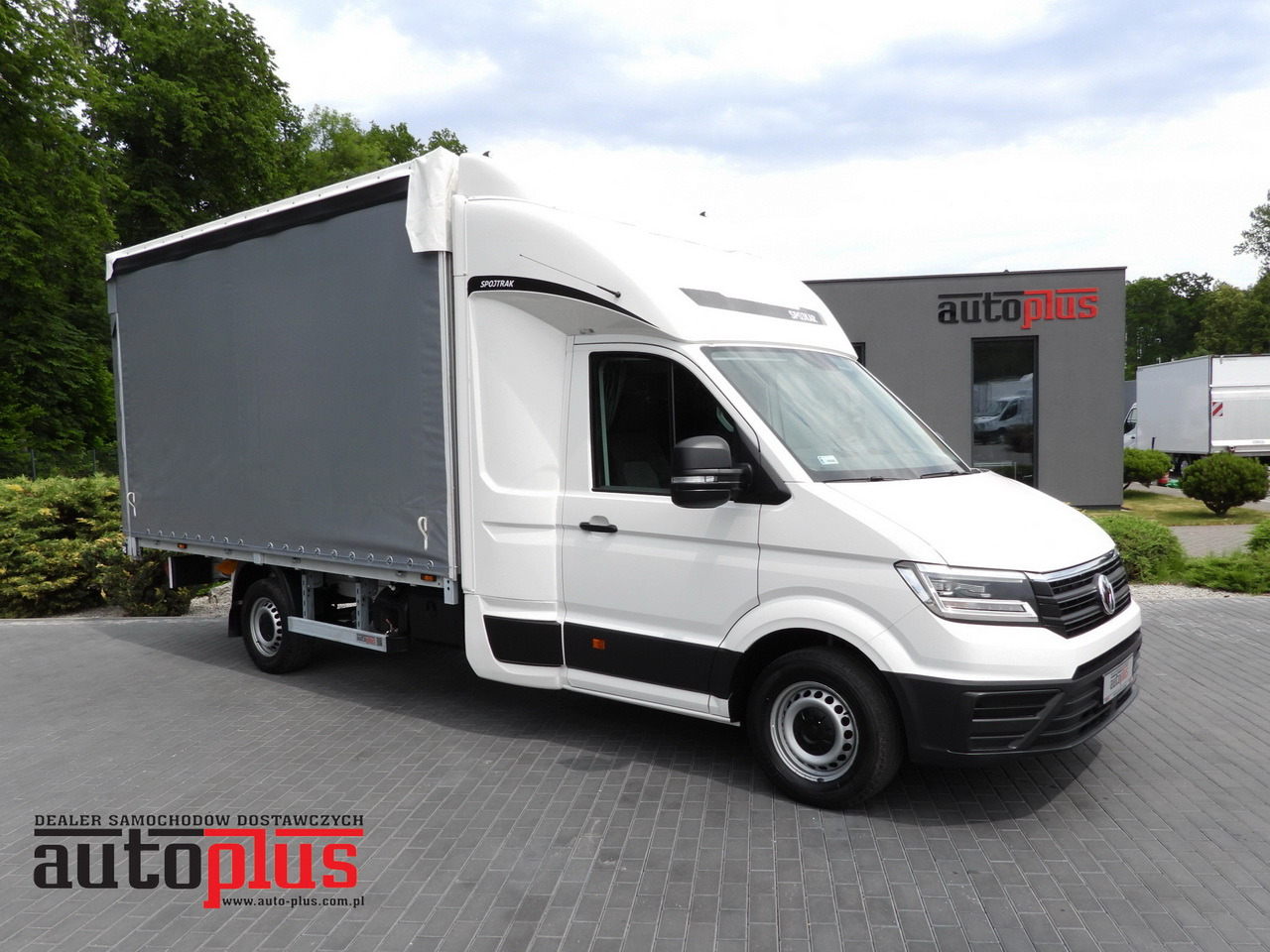 VOLKSWAGEN CRAFTER TARPAULIN 8 PALLETS CRUISE CONTROL LED LIGHTS AIR CONDITIONING 180HP - Тентованный фургон: фото 1 VOLKSWAGEN CRAFTER TARPAULIN 8 PALLETS CRUISE CONTROL LED LIGHTS AIR CONDITIONING 180HP - Тентованный фургон: фото 1