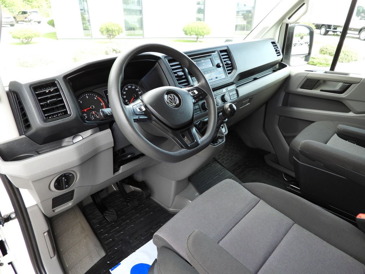 VOLKSWAGEN CRAFTER TARPAULIN LIFT 8 PALLETS WEBASTO CRUISE CONTROL LED LIGHTS AIR CONDITIONING 180HP - Тентованный фургон: фото 2 VOLKSWAGEN CRAFTER TARPAULIN LIFT 8 PALLETS WEBASTO CRUISE CONTROL LED LIGHTS AIR CONDITIONING 180HP - Тентованный фургон: фото 2