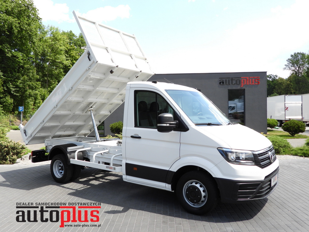 VOLKSWAGEN CRAFTER TIPPER CRUISE CONTROL TWIN WHEELS AIR CONDITIONING 180HP - Малотоннажный самосвал: фото 1 VOLKSWAGEN CRAFTER TIPPER CRUISE CONTROL TWIN WHEELS AIR CONDITIONING 180HP - Малотоннажный самосвал: фото 1