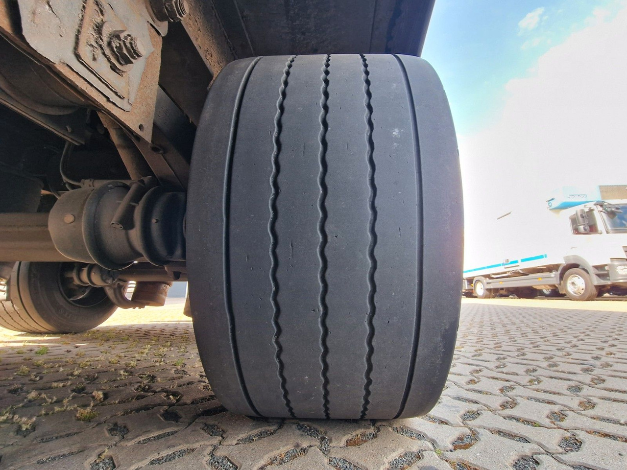 Тентованный полуприцеп Krone SD / Hubdach / EDSCHA / Mega: фото 25