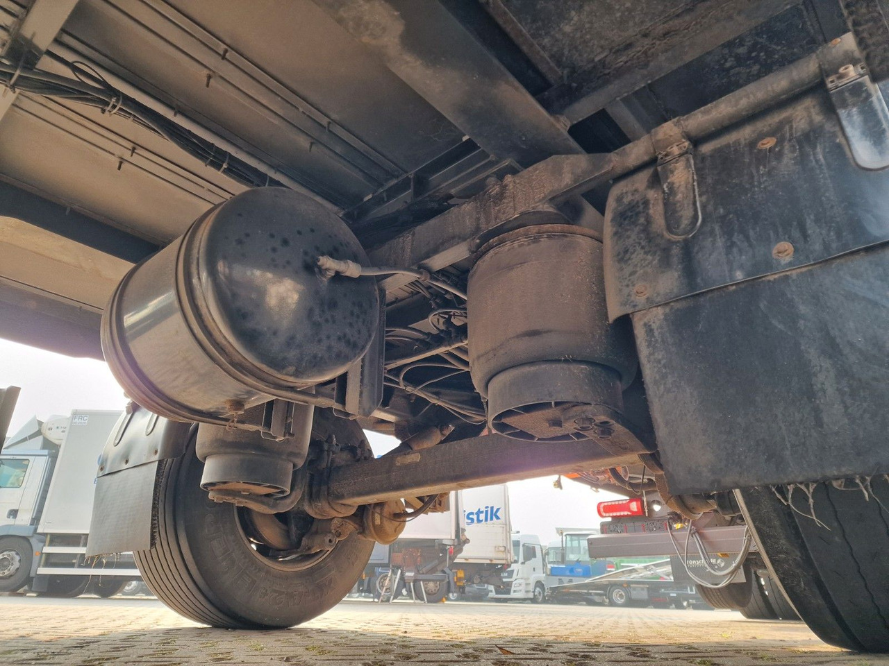 Тентованный грузовик Mercedes-Benz Actros 2548 / Retarder / Euro 6E / Aluklappen: фото 29